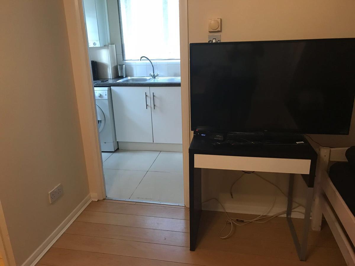 Waltham Abbey Private Property Екстер'єр фото